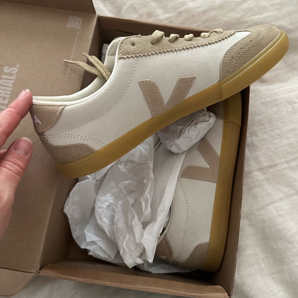 Veja Sneakers